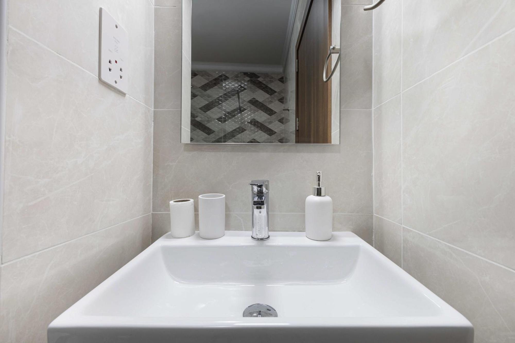 Luxurious & Spacious 2Bd Accomodation At The Podium - Yacht Marina Area, Close To Valletta Msida Exterior photo